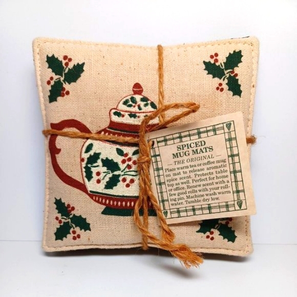Alice's Cottage Spiced Mug Mats Set Of (3) Teapot Mistletoe Tea Coffee Made USA